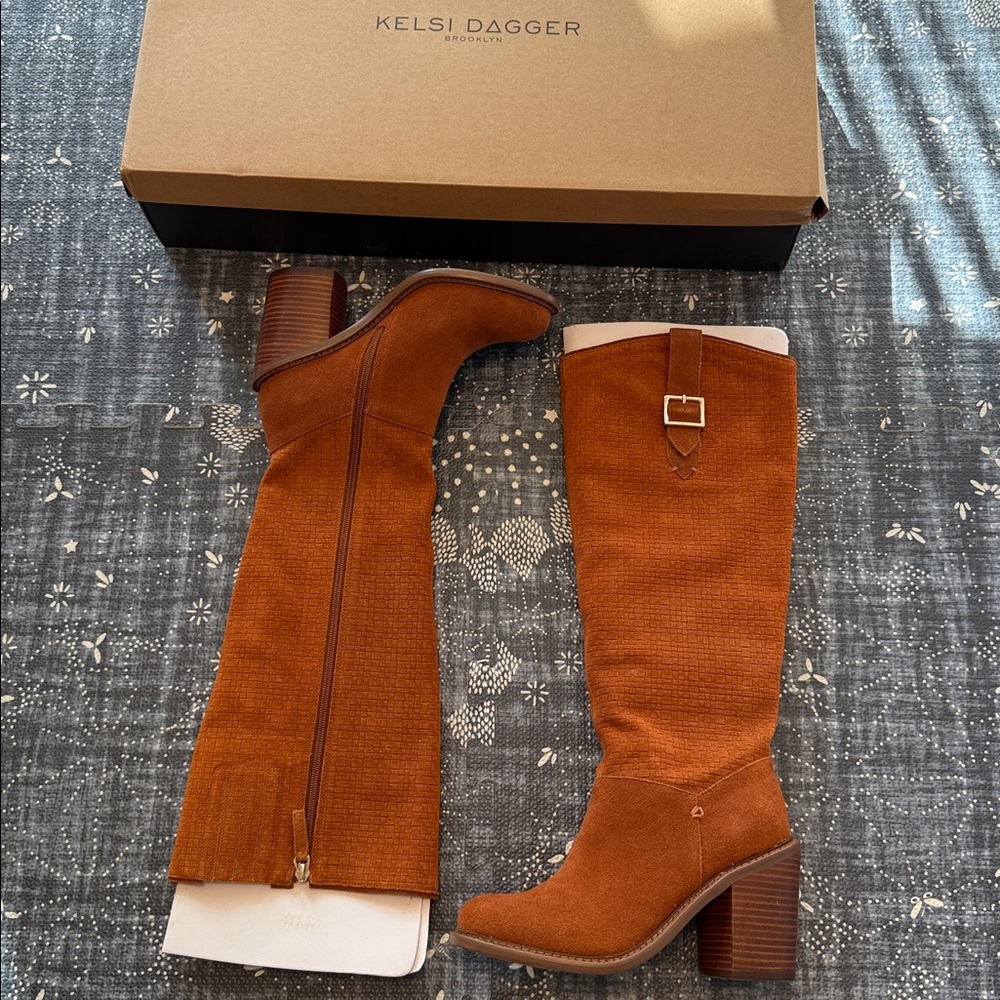 Kelsi Dagger 8 Caramel Fletcher Knee-High Boots